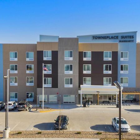 Towneplace Suites By Marriott Hays Ngoại thất bức ảnh