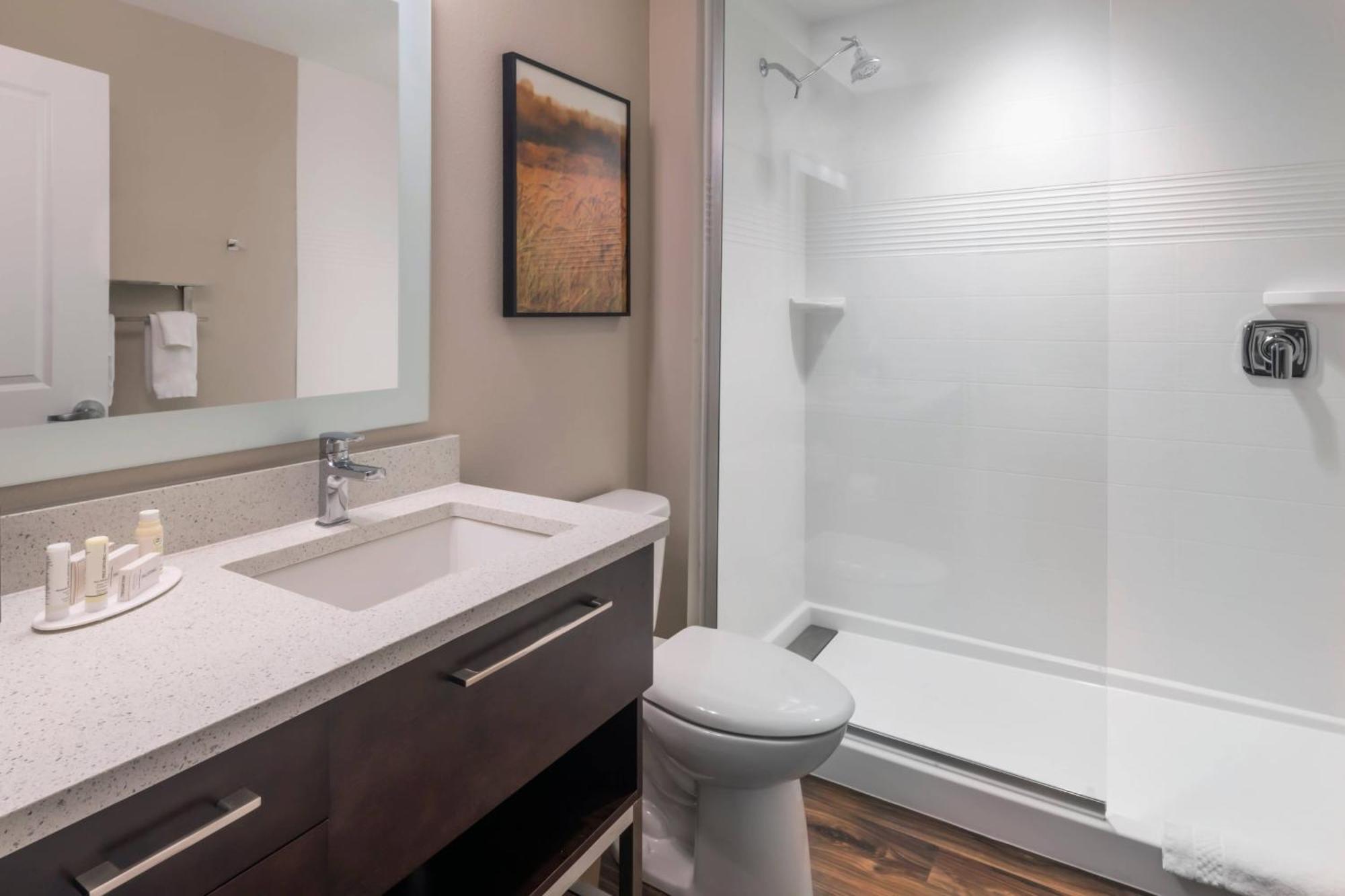 Towneplace Suites By Marriott Hays Ngoại thất bức ảnh