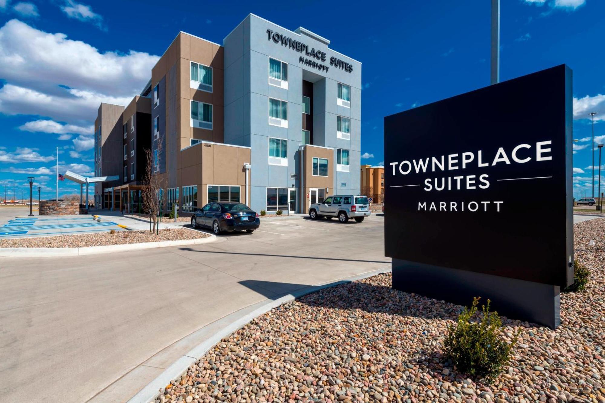 Towneplace Suites By Marriott Hays Ngoại thất bức ảnh